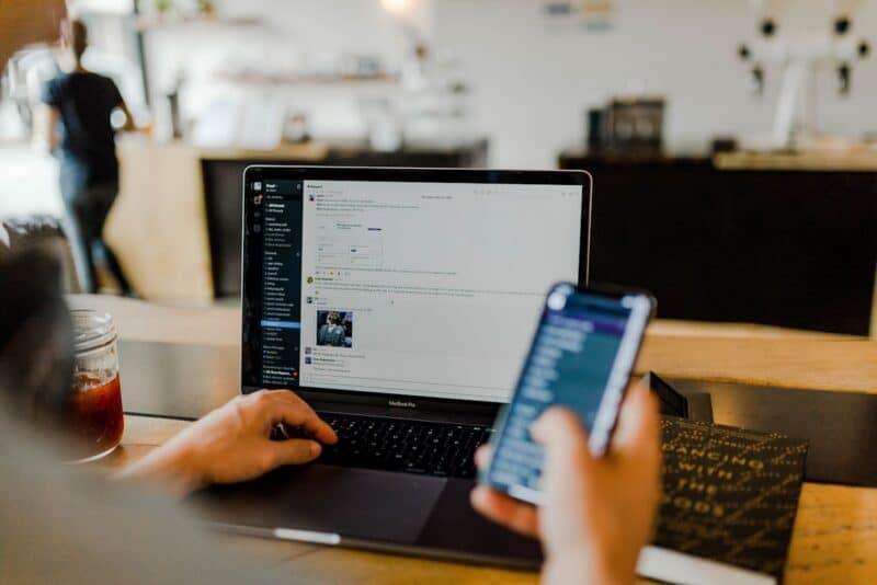 Como comprar sua primeira ação na Bolsa: tutorial para quem nunca investiu